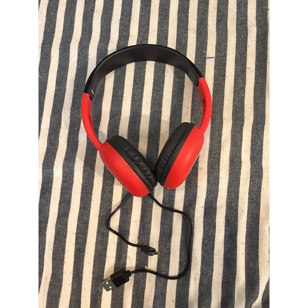 Pringles Wired Over Ear Headphones Red Black USB Connectivity Mustache Logo